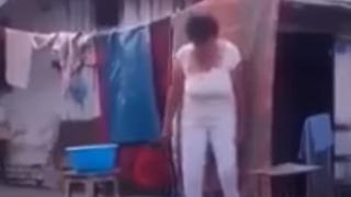 Bătrâna de 84 de ani bătută de fiică, în Vâlcea, e îngrijită acum de o rudă