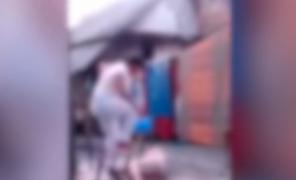 O femeie de 62 de ani este cercetată penal după ce și-a bătut și umilit mama