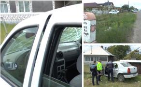 Mașină de poliție înfiptă în gardul unei case din Roznov. Agenții se întorceau dintr-o misiune (Video)