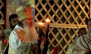 Noapte istorică pentru Biserica Ortodoxă Română. Arhiepiscopul Tomisului a ținut slujba de ReÎnviere