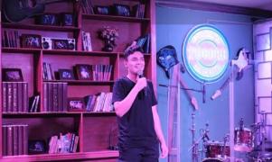 Theo Ioniţă, cel mai tânăr comediant din țară. Până la bacalaureat, dă testul glumelor