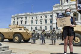 Stare de asediu în mai multe orașe americane, din cauza protestelor