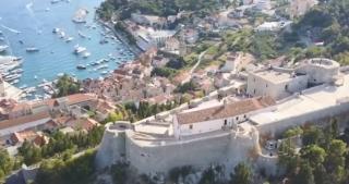 Planuri de vacanţă? Mai multe ţări din Europa au început deja să primească turişti