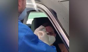 Tratamente cu botox, direct în garajul medicului (Video)