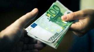 Pandemia ne face să amânăm plata facturilor