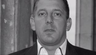 Actorul Costin Mărculescu avea grave probleme financiare, spun apropiaţii