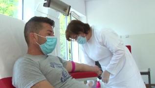 Ziua Donatorului, celebrată în avans de medicii de la Centrul de Transfuzii din Ploieşti