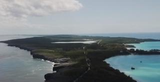 Podul natural din Bahamas, cel mai îngust loc din lume