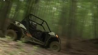 Distracție şi adrenalină în UTV, pe terenuri accidentate din Prahova