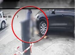 Imagini noi de la accidentul în care un şofer spulberă doi copii şi pe bunicul lor, doar ca să nu plătească parcarea (Video)