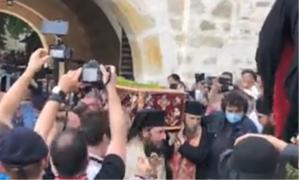 Sute de credincioși au participat la un pelerinaj în Suceava (Video)