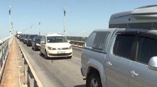 Românii au stat la cozi kilometrice pentru a-și putea petrece concediul în Grecia