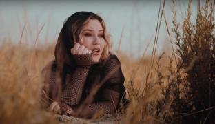 Medeea, vis împlinit în muzică. „Sete de noi", a treia piesă a artistei