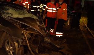 Doi bărbați și-au pierdut viața la ieșirea din Găești, după un accident la 130 km/h