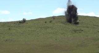 Zeci de proiectile din Al Doilea Război Mondial, distruse printr-o explozie controlată, în Harghita