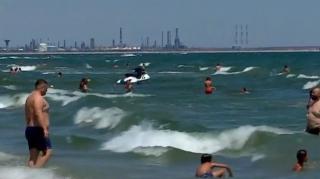 Cel mai aglomerat weekend pe litoral. 100.000 de turiști se bucură de soare