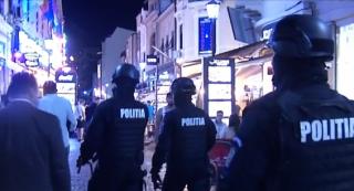 Distanțarea în Centrul Vechi, controlată cu mascații