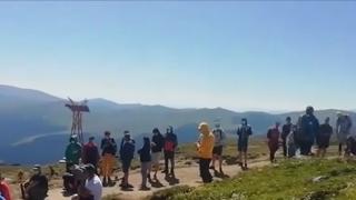 Weekend cu staţiuni aglomerate şi la munte. Zeci de mii de turişti pe Valea Prahovei