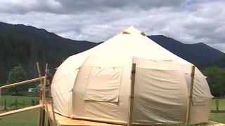 Glamping în Bucovina, vacanţa la cort reinventată în vreme de pandemie