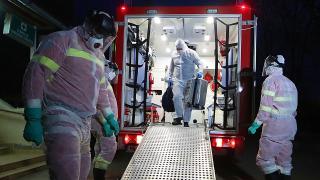 Coronavirusul loveşte, din nou, vestul ţării. Toate paturile din Spitalul de Boli Infecţioase Victor Babeş sunt ocupate