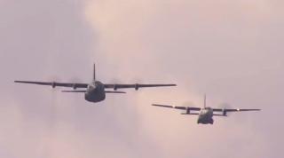 Zeci de aeronave, spectacol pe cerul Capitalei cu ocazia Zilei Aviației Române (Video)