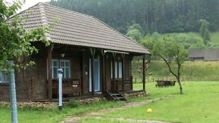 Pandemia îi face pe oameni să aleagă locuri mai izolate pentru a-şi petrece concediul