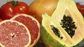 Studiu: Licopenul este mai puternic decât vitamina C