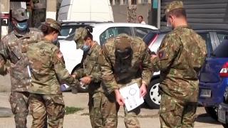 Medicii din Arad sunt sprijiniți de militarii SUA