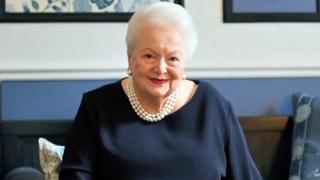 Olivia de Havilland s-a stins din viaţă la vârsta de 104 ani