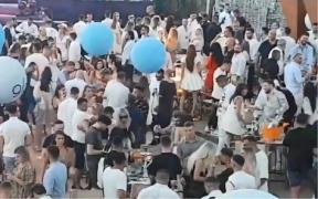 Petrecerile continuă pe litoral, în ciuda restricțiilor impuse din cauza coronavirusului (Video)