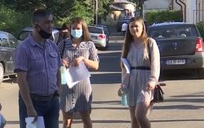 Mii de profesori din toată ţara au susţinut examenul de titularizare