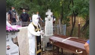 Preot cu combinezon anti-COVID și patrafir, în Olt: "Eu am considerat că am făcut un lucru bun"