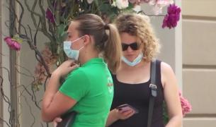 Purtarea măştii în aer liber, obligatorie în patru judeţe din ţară