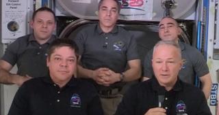 Astronauţii care au ajuns la bordul Staţiei Spaţiale Internaţionale cu o capsulă privată se întorc pe Pământ