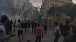 Proteste la Beirut, împotriva clasei politice. Poliţia libaneză a folosit gaze lacrimogene