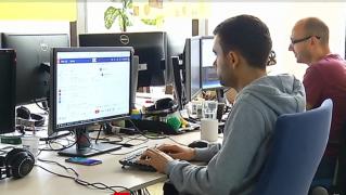 25% dintre românii rămași fără loc de muncă din cauza pandemiei de coronavirus sunt tineri: "Mă gândeam să-mi caut de muncă în afară"