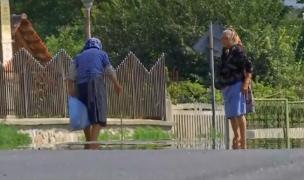 Viața în comuna cu primul caz de coronavirus din țară