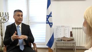 Israelul începe în toamnă testarea pe oameni a vaccinului anti-Covid. Interviu cu Ambasadorul David Saranga