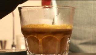 O cafea în Brașov, un ajutor pentru Beirut