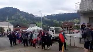 Aglomeraţie uriașă la telescaunul din Borșa. Turiştii au aşteptat zeci de minute la coadă