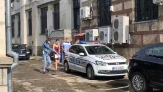 Video cu tânăra care l-a lovit cu mașina pe polițistul motociclist: "De ce l-ai lovit?" (Video)