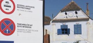 Satul Viscri, distrus de celebritate. Sute de mașini trec zilnic prin mijlocul satului