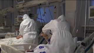 Un băiat de 18 ani şi o profesoară de 25 de ani, pe lista pacienţilor cu coronavirus care au decedat