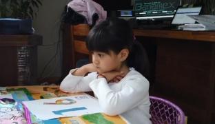 Milioane de elevi din Mexic au început noul an şcolar acasă