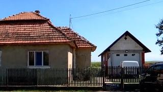 Băiat de 18 ani ţinut în sclavie în Maramureş. Individul care l-a exploatat prin muncă e un recidivist