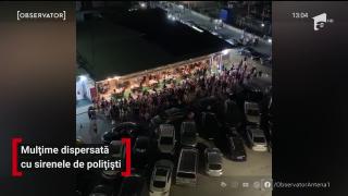 Mulțime dispersată cu sirenele, la un concert al lui Vali Vijelie
