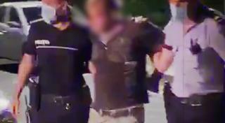 Tânără atacată într-un parc din Bucureşti. 5 poliţişti s-au chinuit să-l imobilizeze pe bărbat