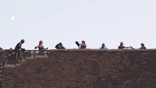 Doctorii de monumente, voluntarii care reclădesc istoria lăsată în paragină în România