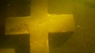 Biserica scufundată la 30 de metri în adâncuri, în inima Apusenilor