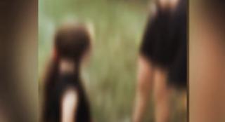 Au apărut noi imagini cu fetele care au bătut o copilă de 13 ani, in Târgu Jiu (Video)